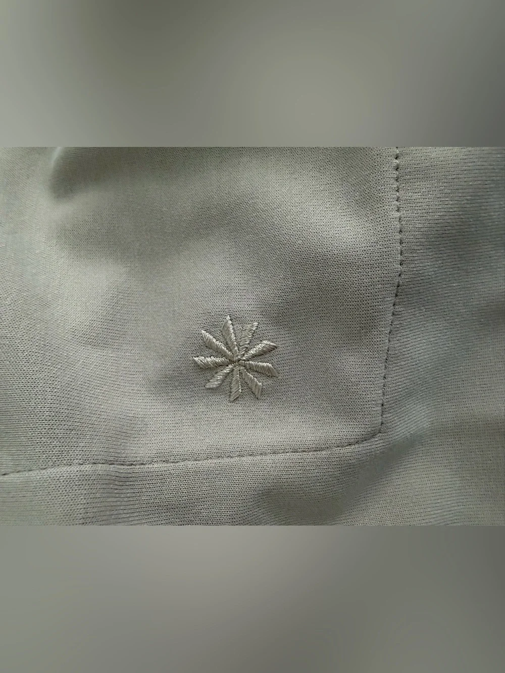 Athleta Seasoft Taupe Crewneck Lightweight Pullover, Medium - Picture 6 of 9